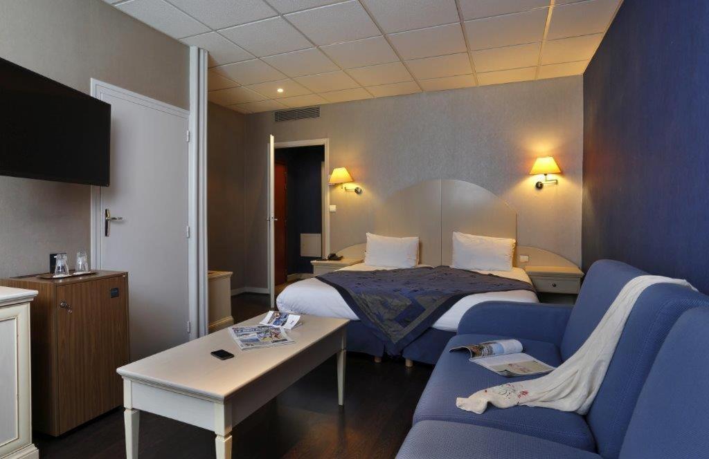 Logis Darcy Centre Hotel 4*